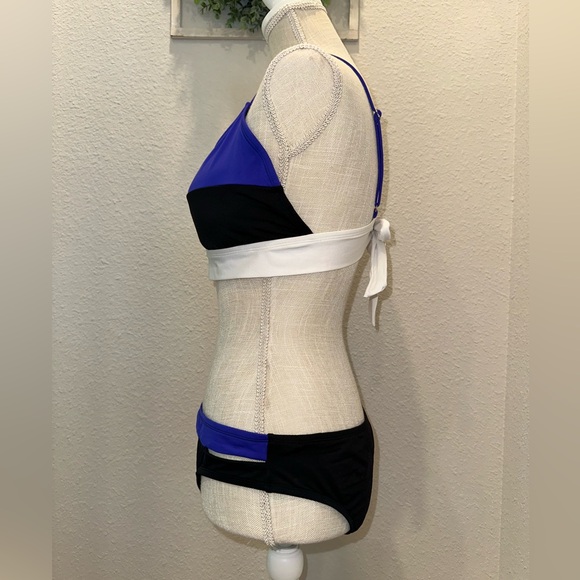 Shade & Shore Bikini - Picture 6 of 10